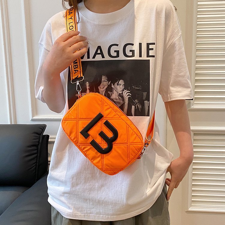 Umhängetasche "LOLA MIMBA"